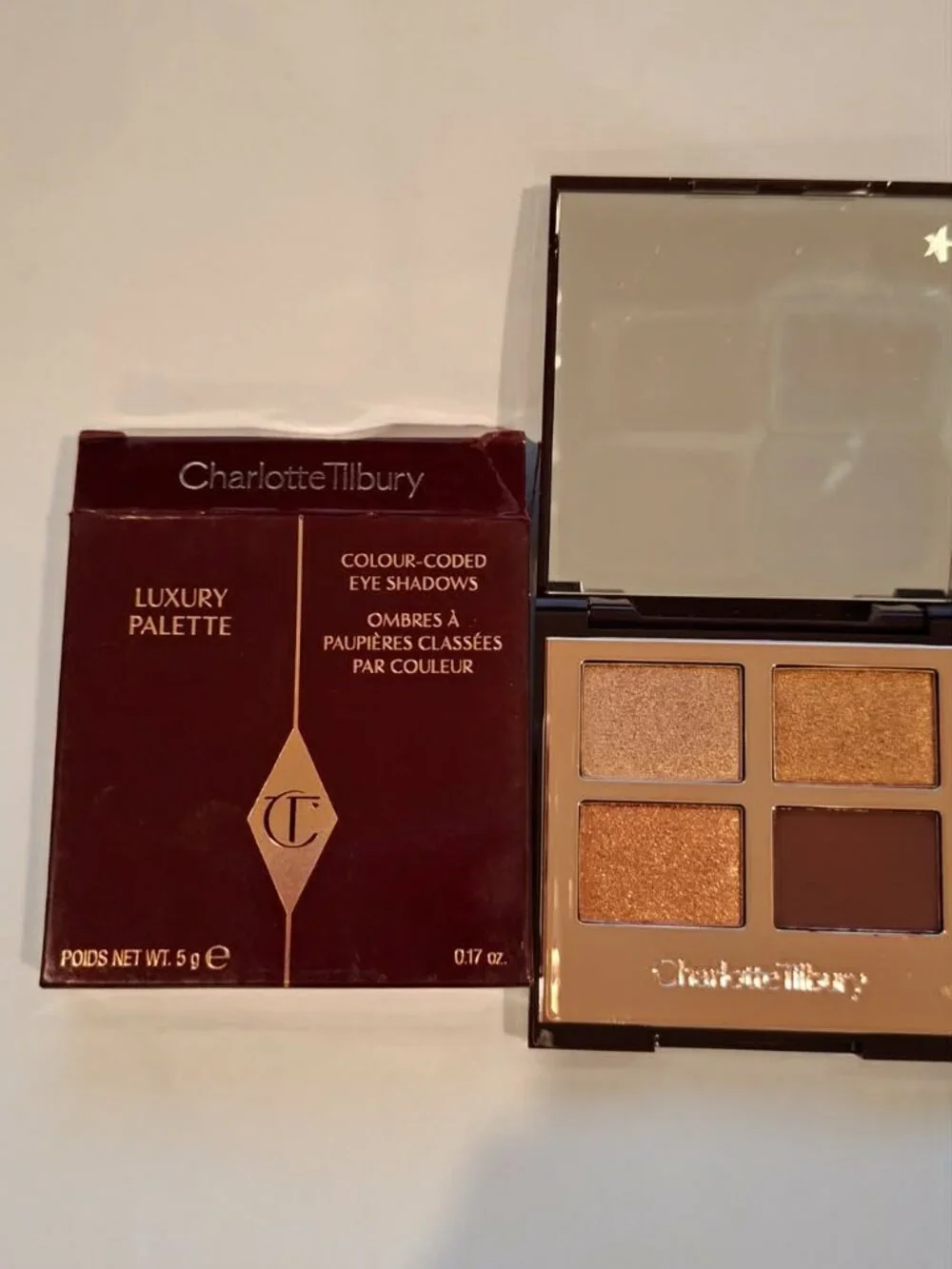 BRAND NEW AUTHENTIC UNTESTED CHARLOTTE TILBURY THE QUEEN OF GLOW EYESHADOW